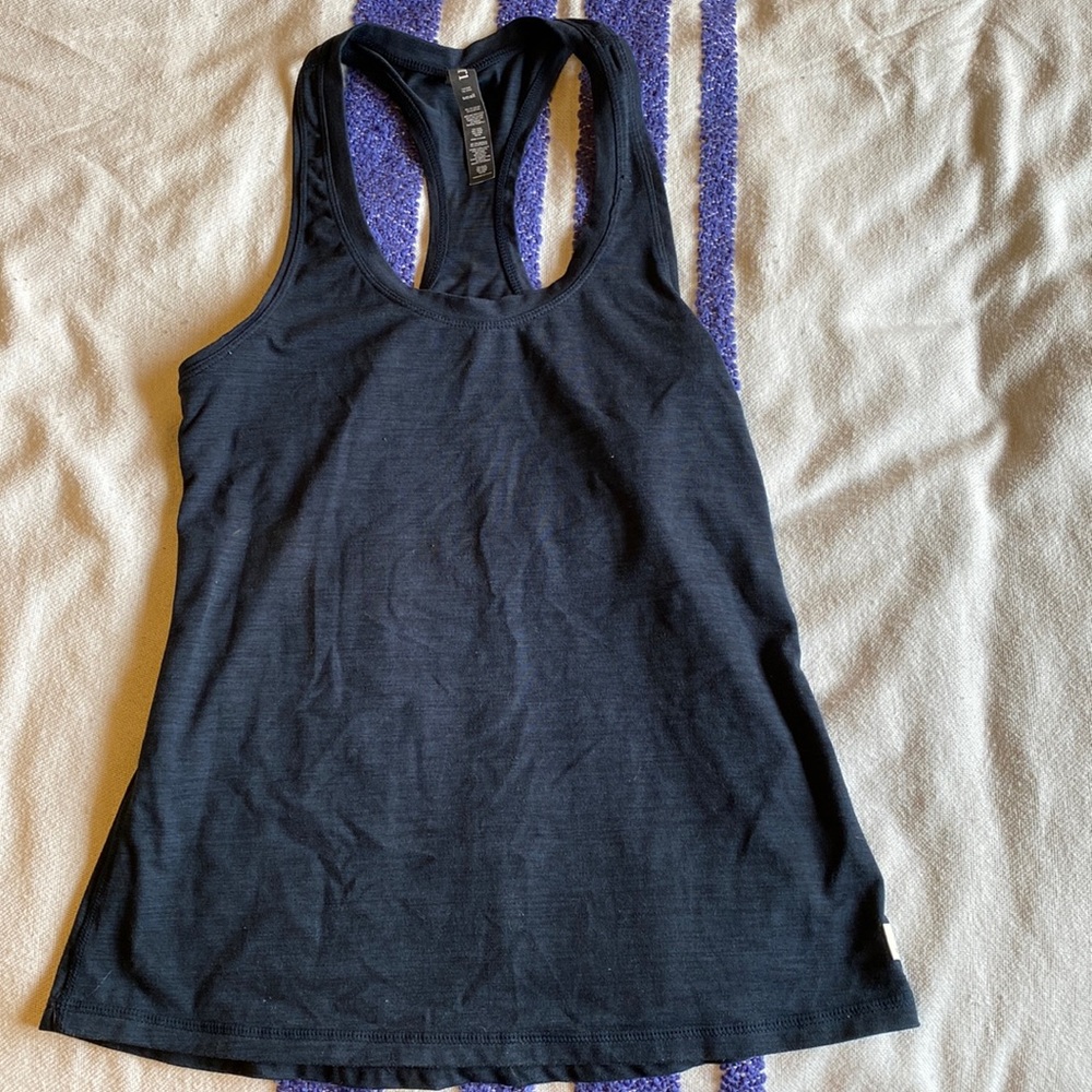 Vuori Lux Performance Tank